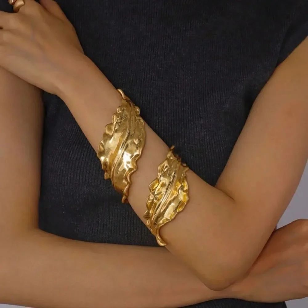 Leaf Bracelet Q344